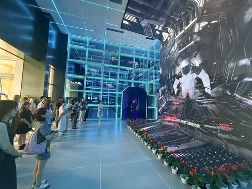 人工智能山東好品搶先體驗(yàn)——開進(jìn)AI工廠的記者見面會(huì)帶你過足科技癮